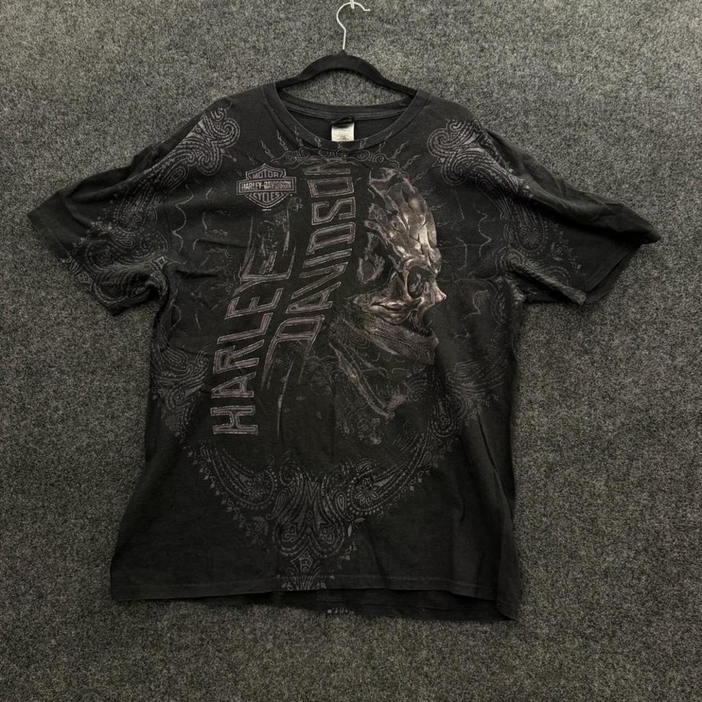 Harley-Davidson Skull Tee Men's XL Black Paisley Madison Wisconsin Biker Shirt